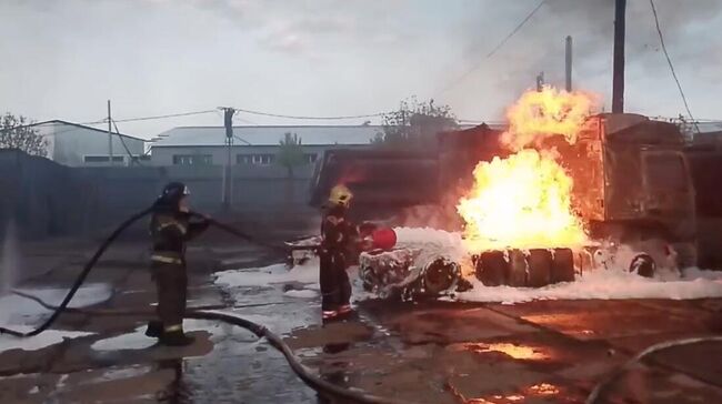 Пожар в автосервисе на Промышленной улице в Подольске. 16 мая 2025