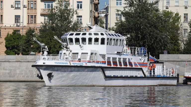 Многоцелевое пожарно-спасательное судно Полковник Чернышев Многоцелевое пожарно-спасательное судно Полковник Чернышев