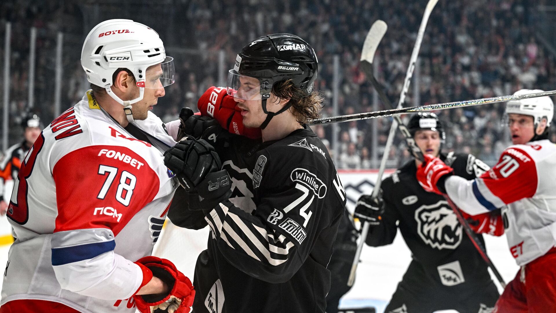 Хоккей. КХЛ. Трактор (Челябинск) - Локомотив (Ярославль)  - РИА Новости, 1920, 11.10.2025