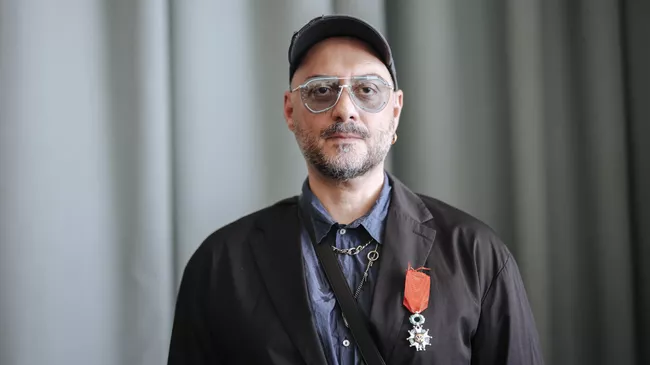 Режиссер Кирилл Серебренников c орденом Почетного легиона