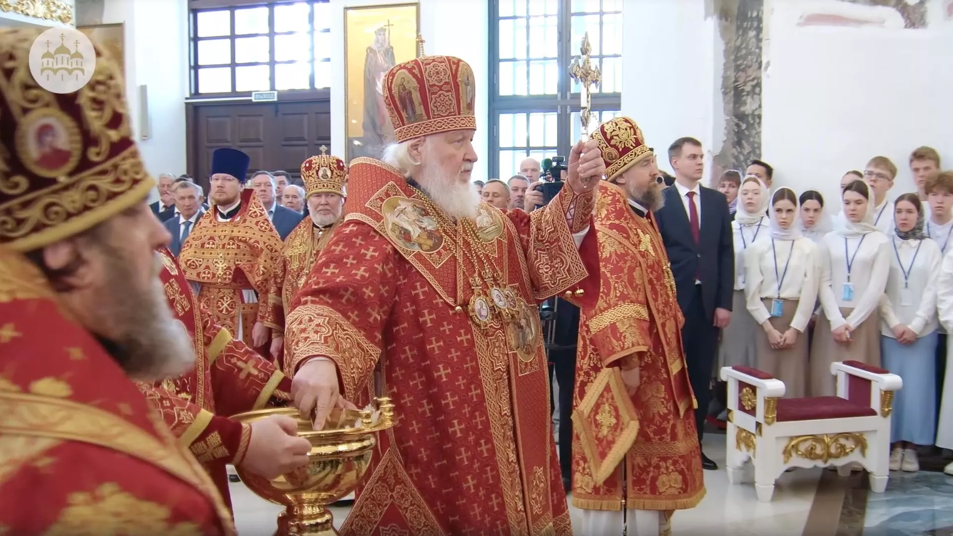 Патриарх Московский и всея Руси Кирилл освятил Благовещенский собор в Воткинске. Кадр видео - РИА Новости, 1920, 18.05.2025