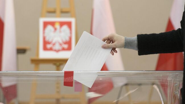 Голосование на выборах президента Польши в Варшаве. 18 мая 2025