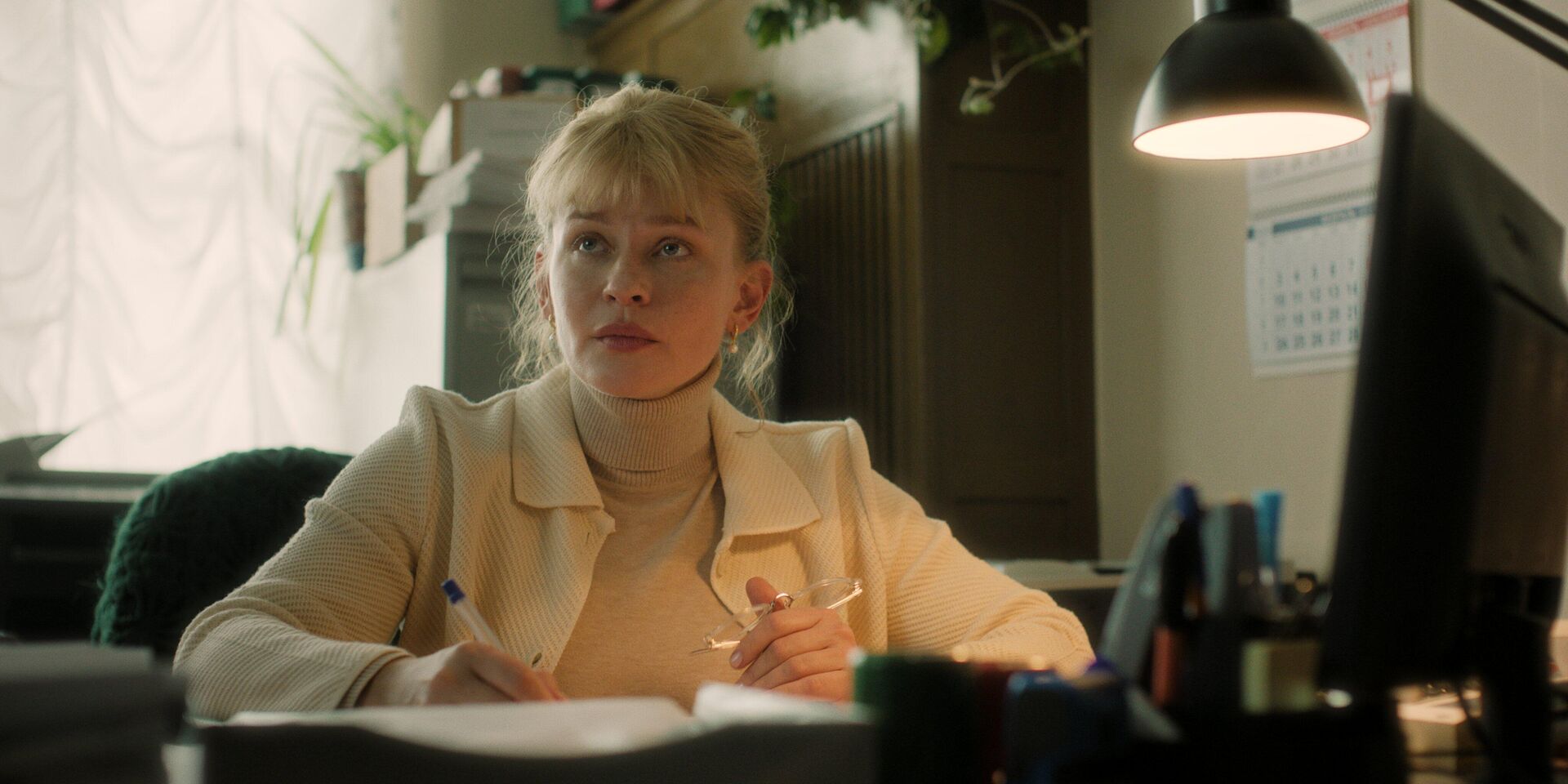 Юлия Пересильд в картине Мужу привет Юлия Пересильд в картине Мужу привет