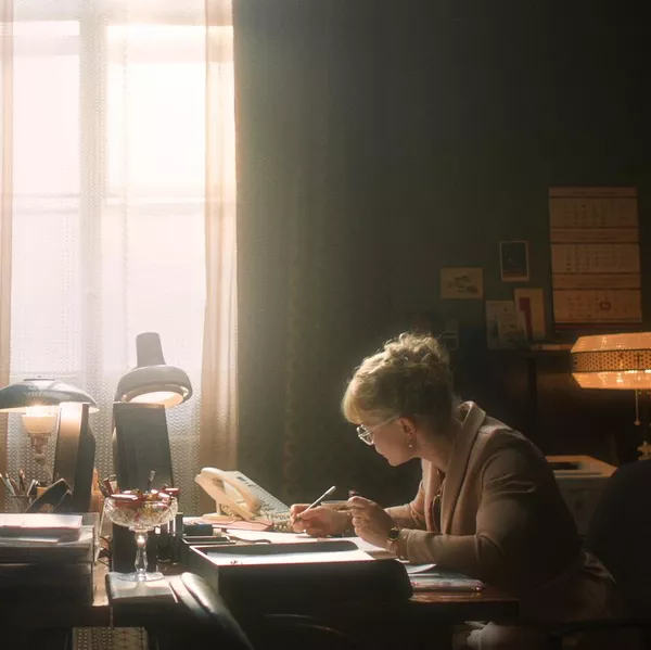 Кадр из фильма Мужу привет