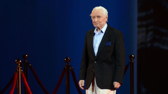 Балетмейстер, народный артист СССР Юрий Григорович Балетмейстер, народный артист СССР Юрий Григорович