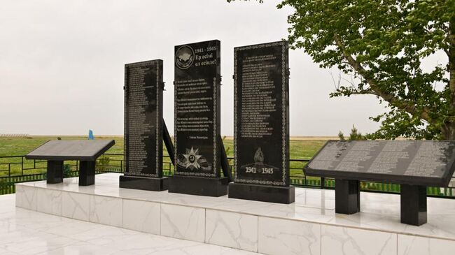 В селе Алгабас Акмолинской области открыли мемориал памяти воинов-казахстанцев