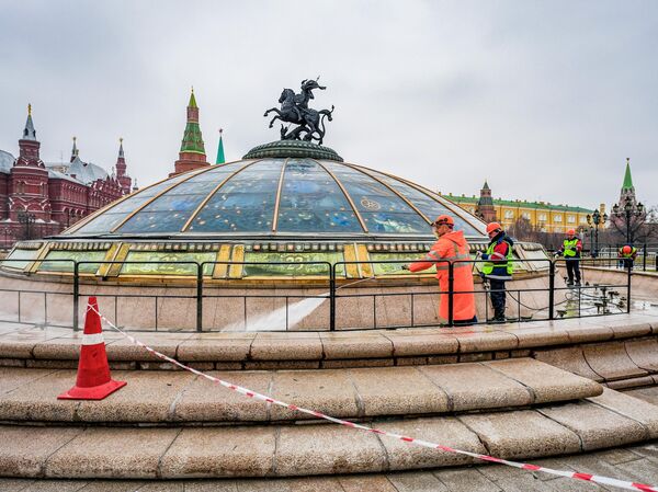 Фонтан Часы мира на Манежной площади Фонтан Часы мира на Манежной площади
