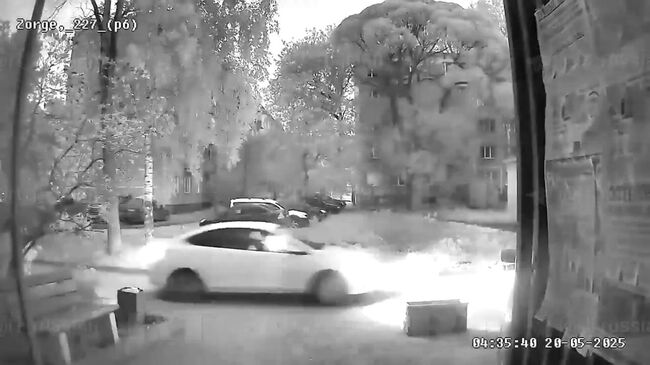Кадры взрыва автомобиля с двигателем на газе в Новосибирске