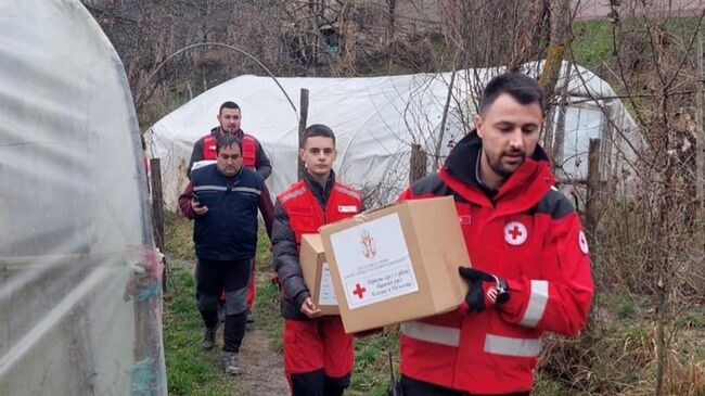 Сотрудники Красного Креста на севере Косово и Метохии