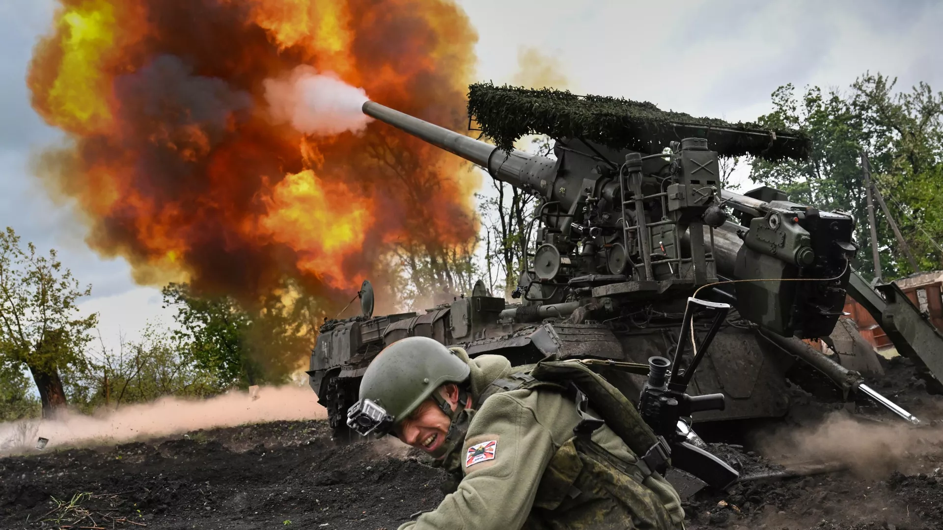 Боевая работа артиллерийского расчета самоходной пушки 2С7М Малка - РИА Новости, 1920, 09.06.2025