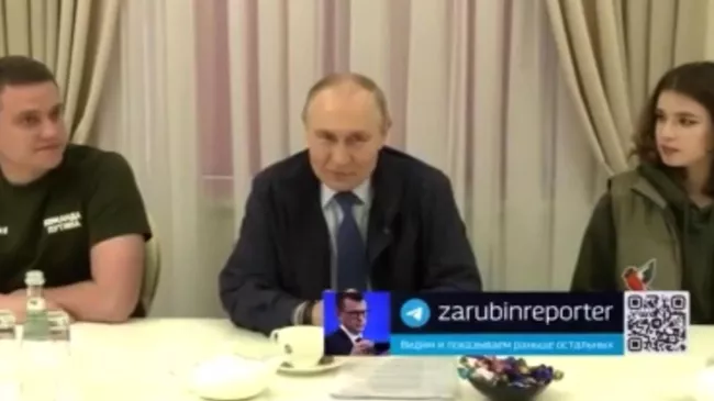 Путин на встрече с волонтерами в Курской области