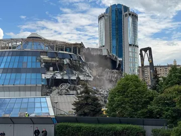 Снос вестибюля моста Багратион в Москве