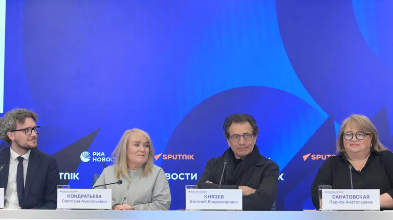 Пресс-конференция, посвященная старту XI Всероссийского фестиваля семейных любительских театров Сказка приходит в твой дом Пресс-конференция, посвященная старту XI Всероссийского фестиваля семейных любительских театров Сказка приходит в твой дом