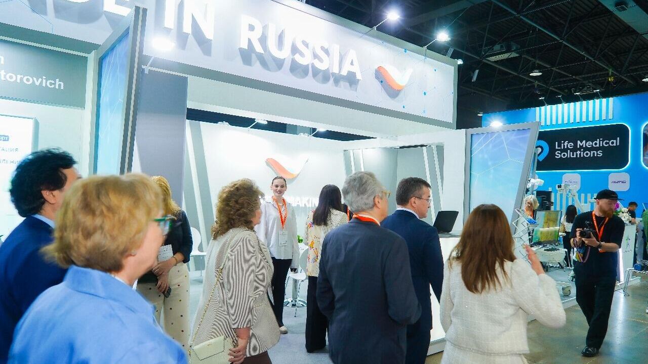 Российские компании представляют передовые медицинские разработки на выставке в Алма-Ате - РИА Новости, 1920, 21.05.2025
