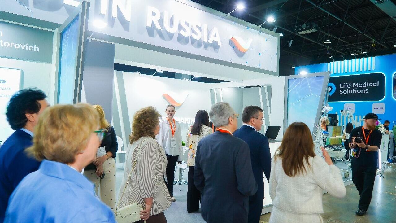 Российские компании представляют передовые медицинские разработки на выставке в Алма-Ате - РИА Новости, 1920, 21.05.2025