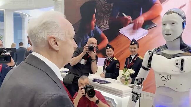 Глава СК Александр Бастрыкин на юридическом форуме в Санкт-Петербурге