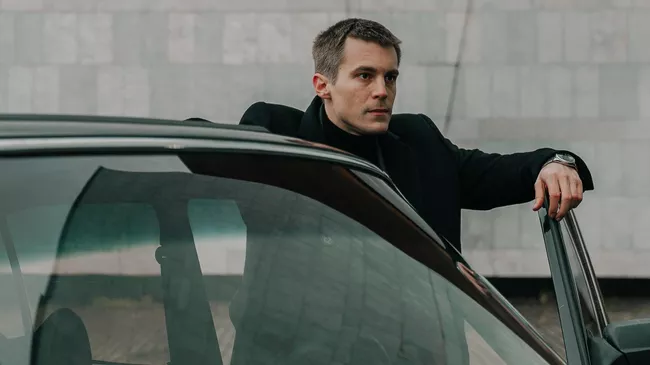 Кадр сериала Фишер. Затмение