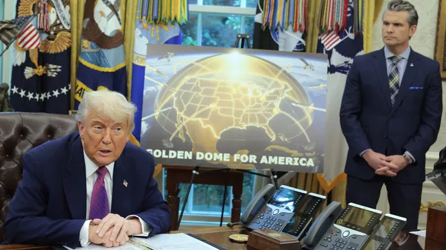 Президент США Дональд Трамп заявляет о создании ПРО Золотой купол в Овальном кабинете Белого дома