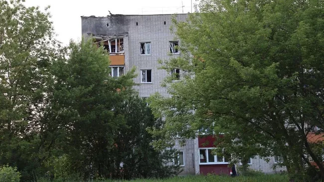 Последствия падения БПЛА на жилой дом в Ельце
