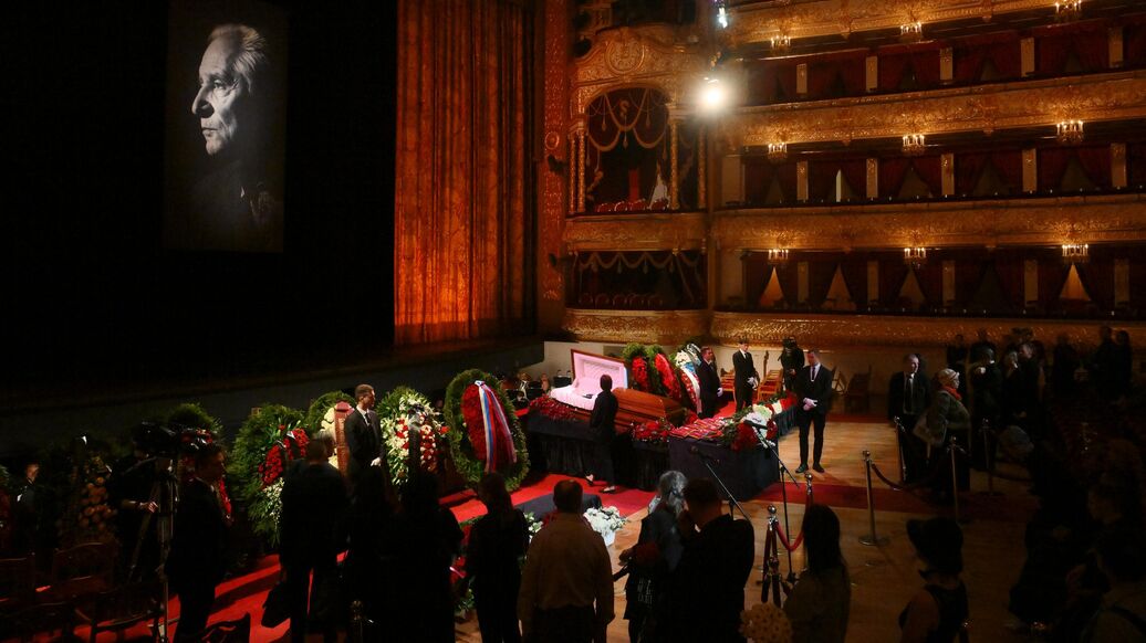 Прощание с хореографом Юрием Григоровичем