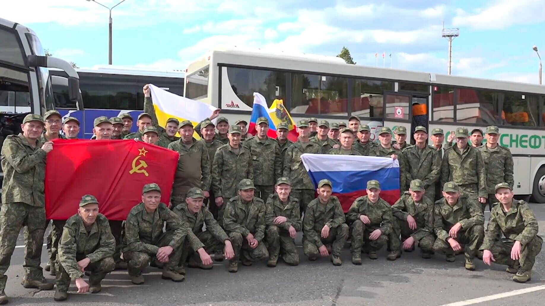 Российские военнослужащие, возвращенные из украинского плена - РИА Новости, 1920, 23.05.2025