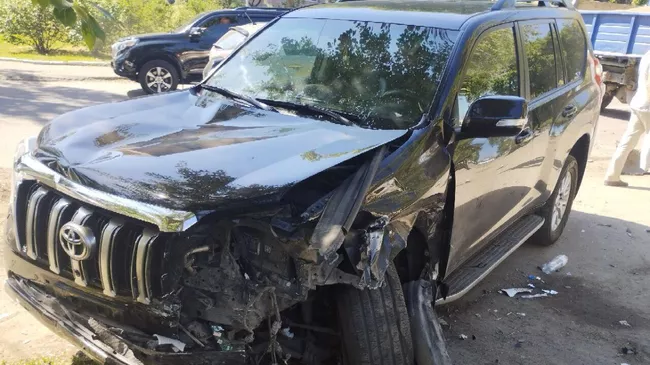 Водитель внедорожника Toyota Land Cruiser 150 насмерть сбил человека на пешеходном переходе на улице Носова в Донецке