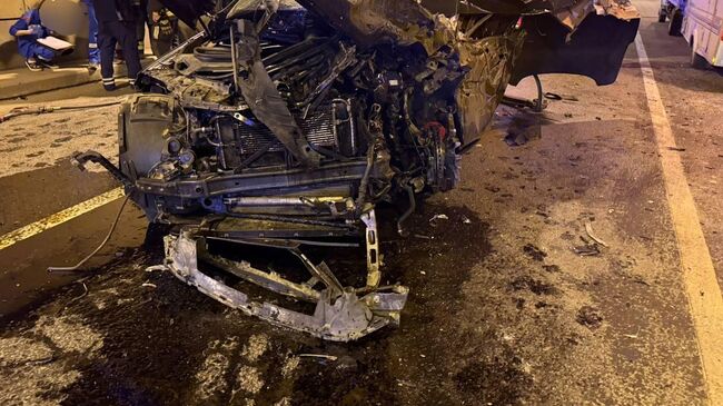 Последствия ДТП на проспекте Маршала Жукова в Москве. 24 мая 2025