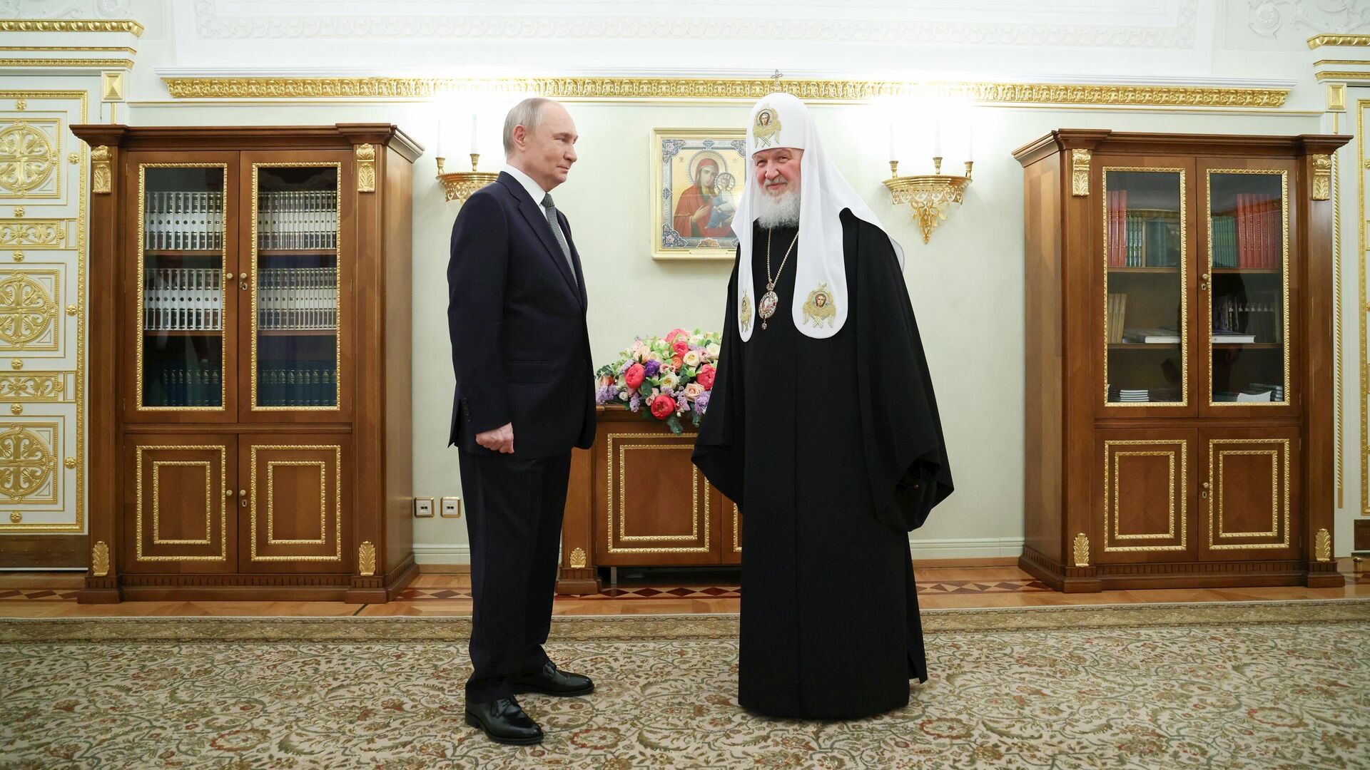 Президент РФ Владимир Путин поздравляет патриарха Московского и всея Руси Кирилла с Днём тезоименитства - РИА Новости, 1920, 24.05.2025