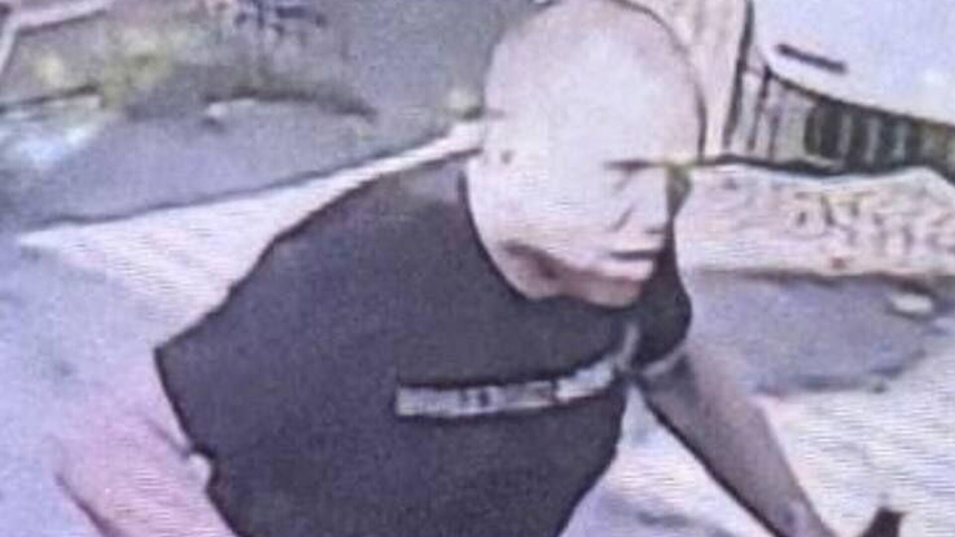 Подозреваемый в стрельбе на вокзале в городе Россошь. Кадр записи камеры видеонаблюдения - РИА Новости, 1920, 26.05.2025