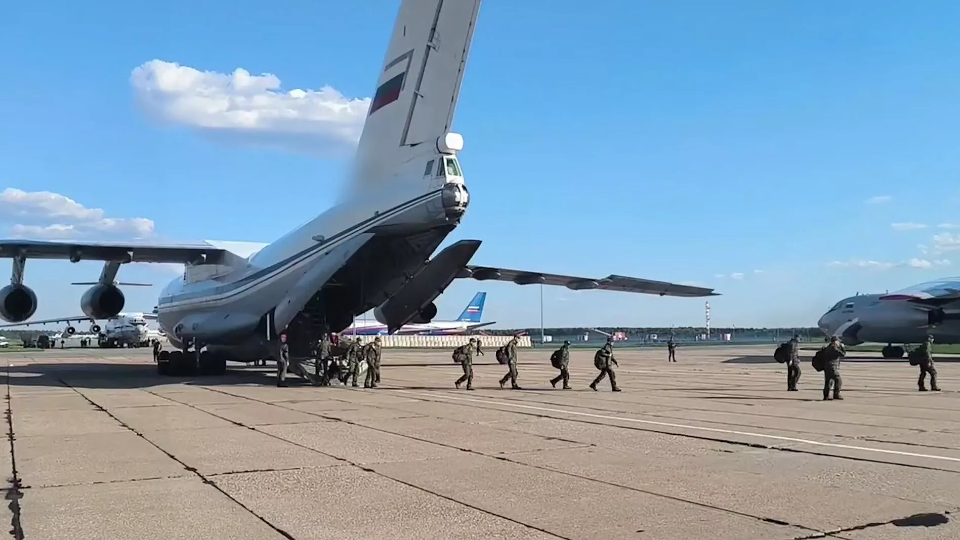 Из украинского плена освободили первую группу военнослужащих в возрасте до 25 лет