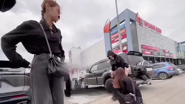 Конфликт между подростками в Кемерове. Кадр видео из соцсетей