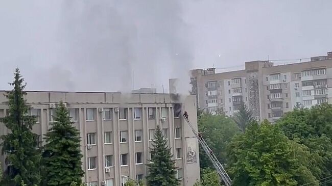 Пожар в здании военкомата в Виннице, Украина. Кадр видео из соцсетей