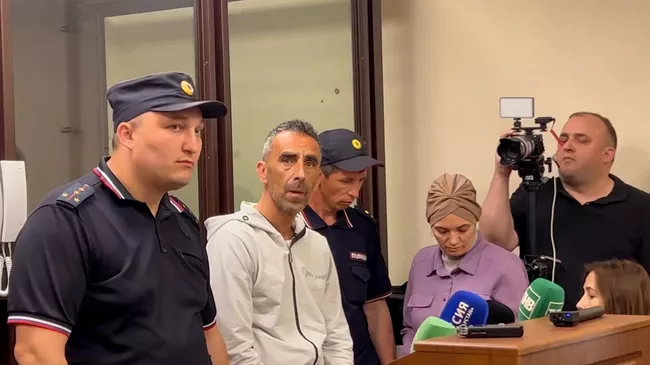 Обвиняемый в убийстве жены иностранец в суде Казани