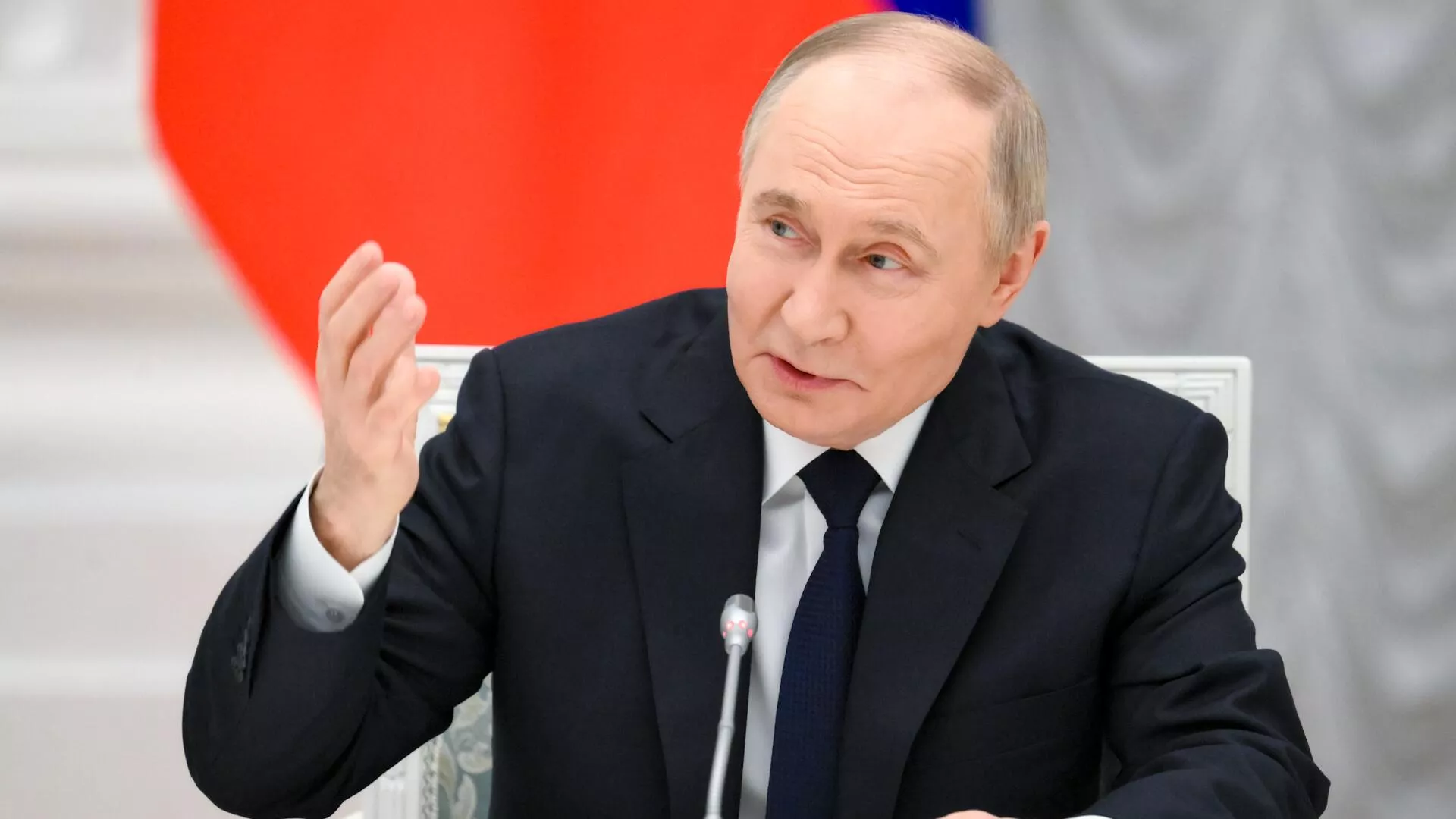 Путин рассказал, что нужно для выхода российского медоборудования и техники на внешние рынки - РИА Новости, 1920, 26.05.2025