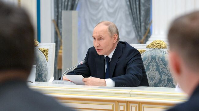 Мы в целом на правильном пути – Путин о развитии робототехники в России