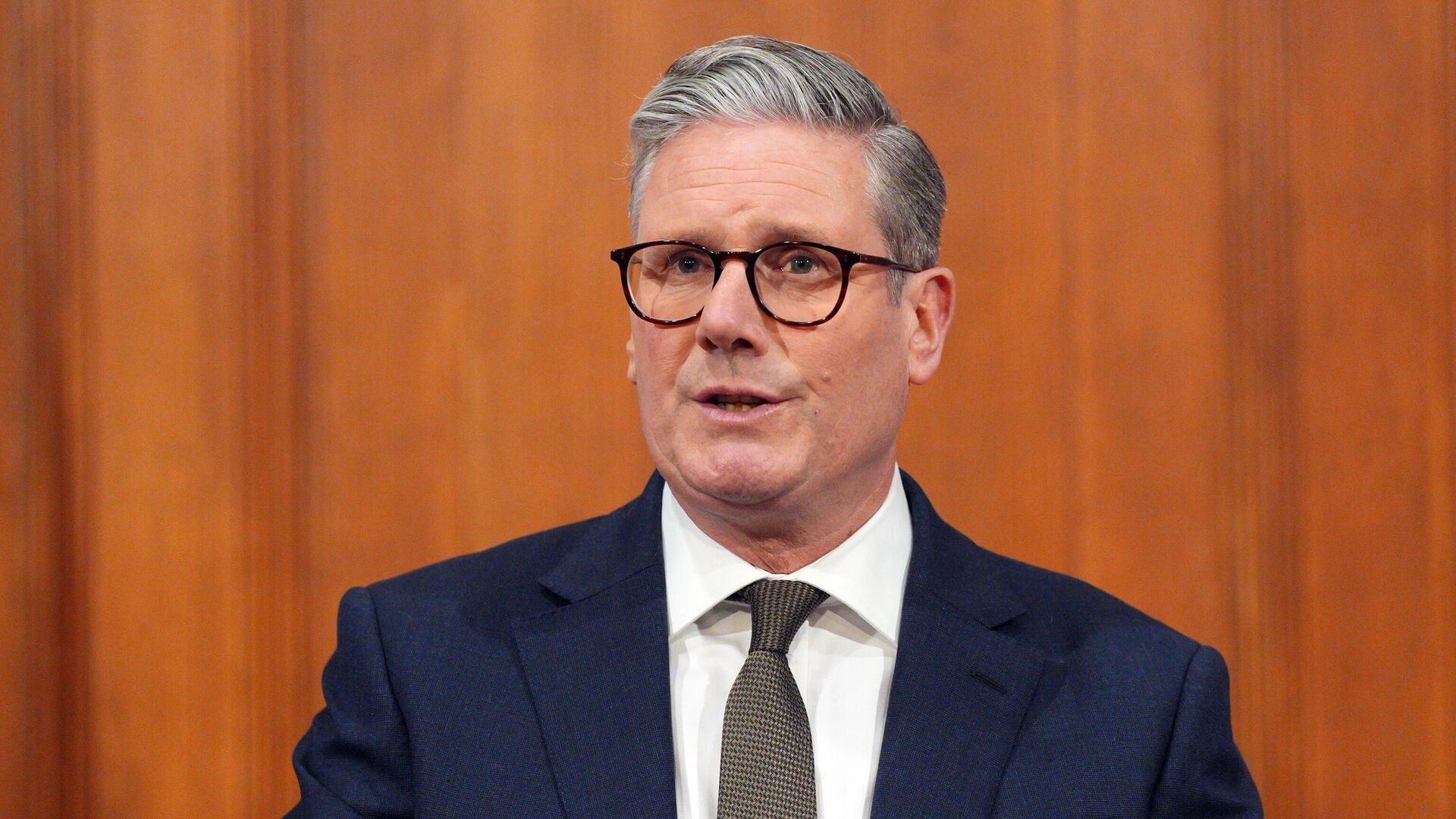 Премьер Британии назвал вопрос конфискации российских активов сложным