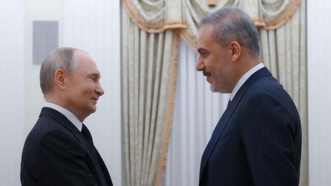 Встреча Путина с главой МИД Турции