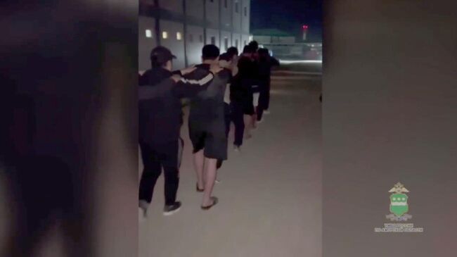 Граждане Узбекистана, которые участвовали в массовой драке во время футбольного матча на школьном стадионе в Амурской области