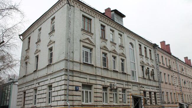 Дом 8 в Большом Факельном переулке в Москве