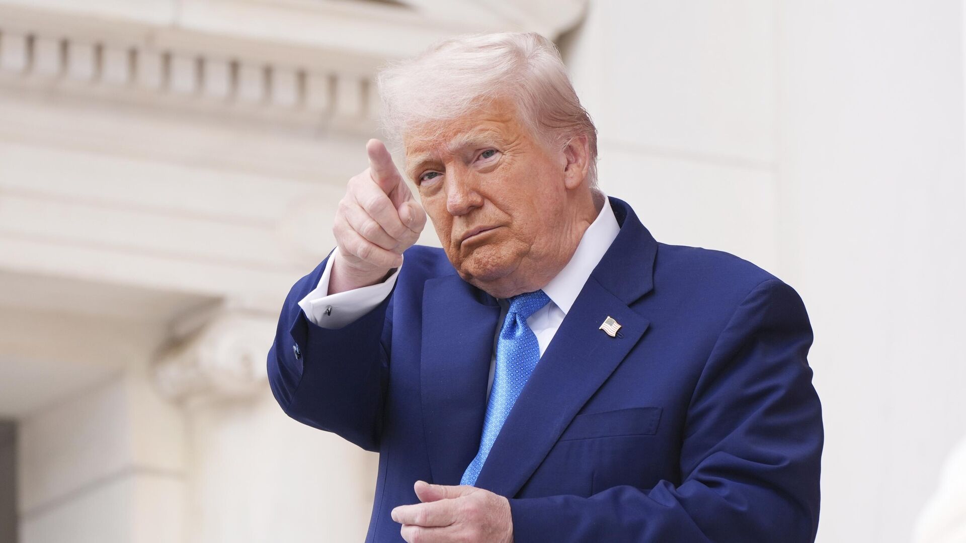 Президент США Дональд Трамп Президент США Дональд Трамп - РИА Новости, 1920, 19.06.2025
