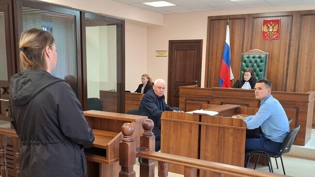 Краснотурьинский городской суд освободил от уголовной ответственности продавщицу лотерейных билетов, которая испортила более тысячи купонов в поисках выигрыша