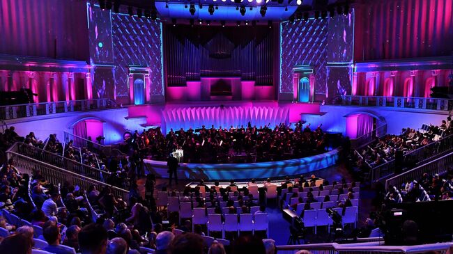 Сцена концертного зала имени П.И. Чайковского Московской филармонии