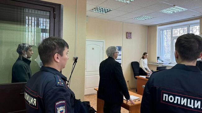 Игорь Красновский, обвиняемый в убийстве чемпиона РСФСР по баскетболу Андрея Сидорика, в зале суда