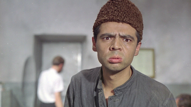 Раднэр Муратов в кадре фильма Джентельмены удачи Раднэр Муратов в кадре фильма Джентельмены удачи