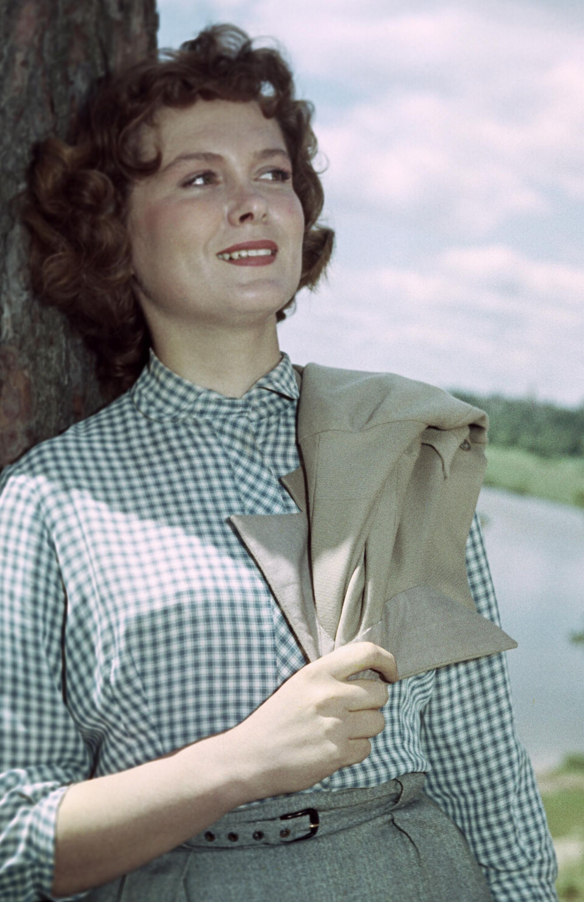 Советская киноактриса Изольда Извицкая Советская киноактриса Изольда Извицкая - РИА Новости, 1920, 28.05.2025