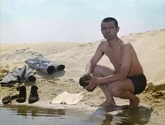 Раднэр Муратов в кадре фильма Джентельмены удачи - РИА Новости, 1920, 28.05.2025