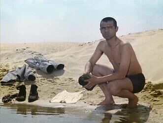 Раднэр Муратов в кадре фильма Джентельмены удачи Раднэр Муратов в кадре фильма Джентельмены удачи - РИА Новости, 1920, 28.05.2025