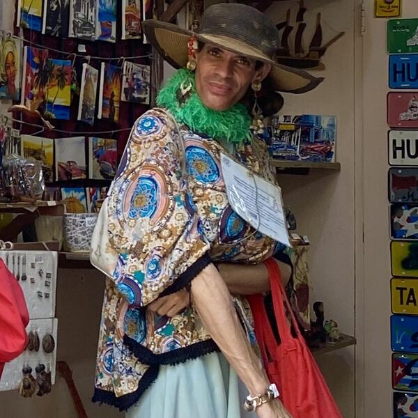 Сувенирный магазинчик в Гаване Сувенирный магазинчик в Гаване