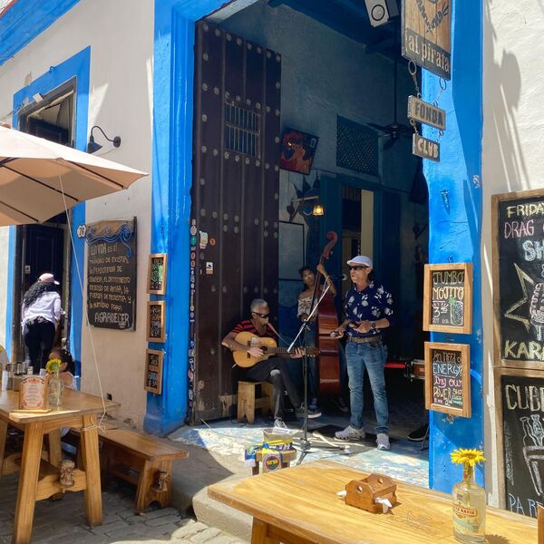 Бар в Старой Гаване Бар в Старой Гаване