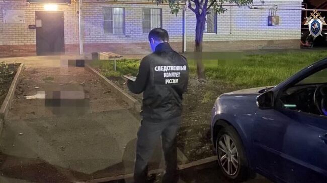 Следователи СКР на месте происшествия в Ставрополе